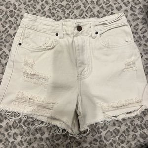 O’Neill Cream Jean Shorts Size 27